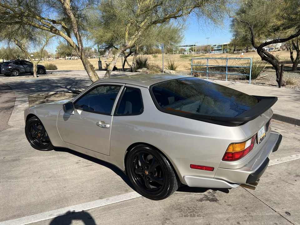 1989 Porsche 944 S2 - Image 5 of 31