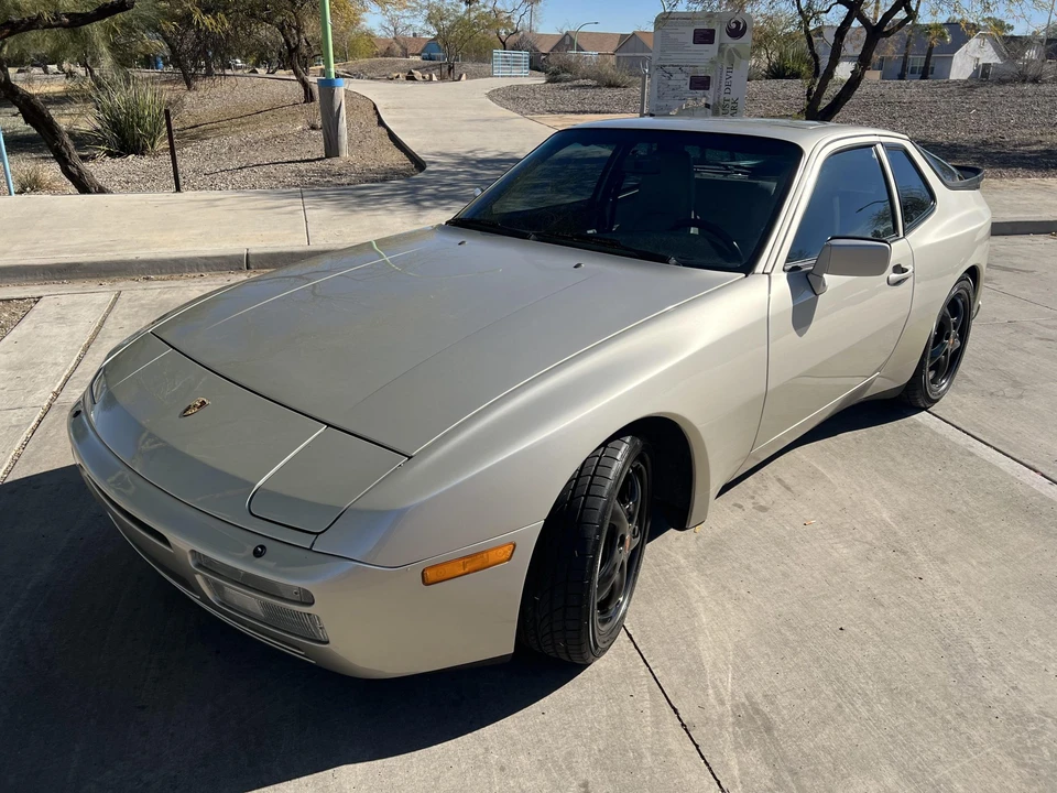 1989 Porsche 944 S2 - Image 2 of 31