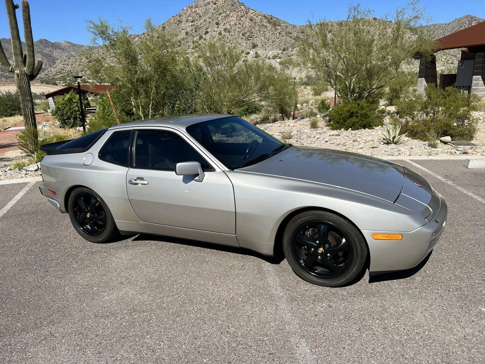 1989 Porsche 944 S2 - Image 16 of 31