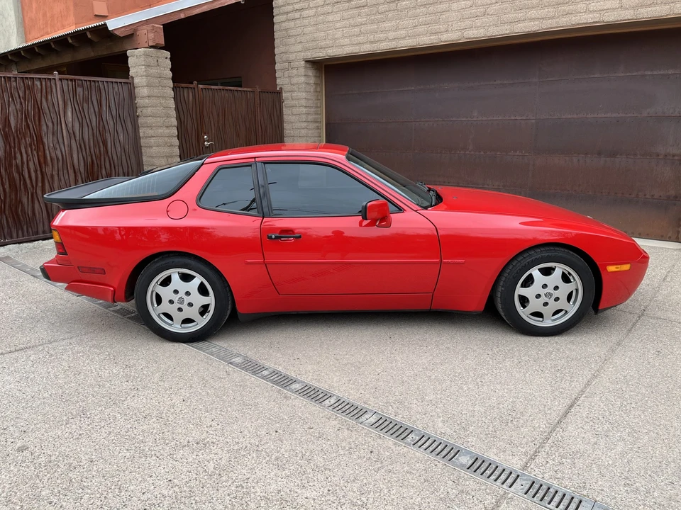 1989 Porsche 944 S2 - Image 9 of 31