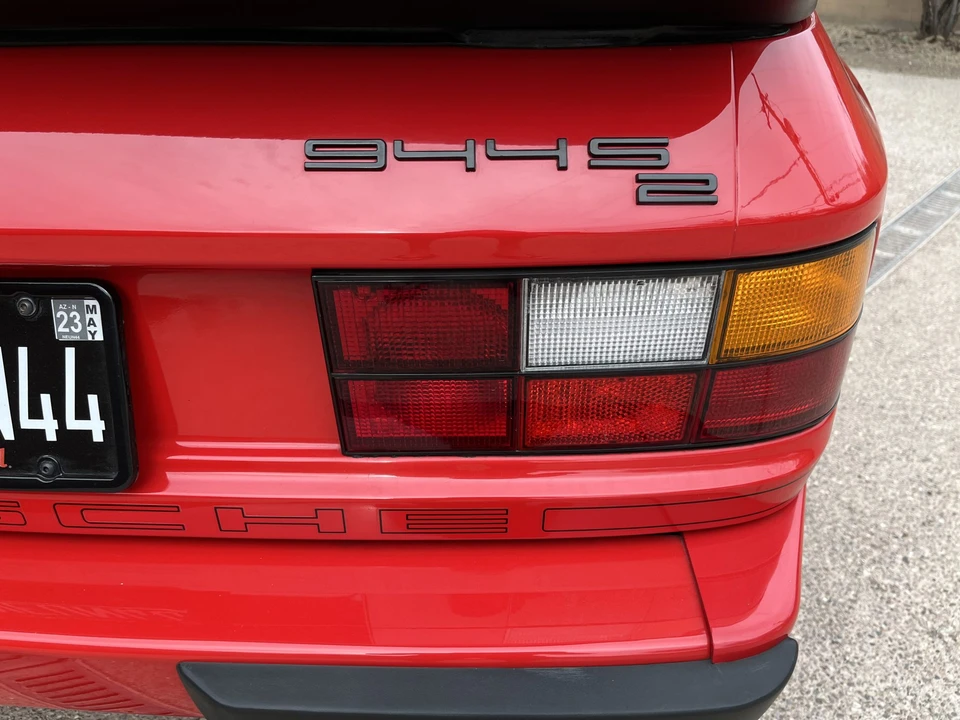 1989 Porsche 944 S2 - Image 23 of 31
