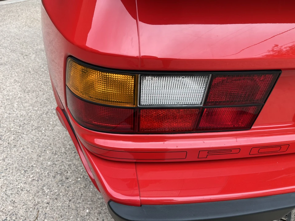1989 Porsche 944 S2 - Image 26 of 31