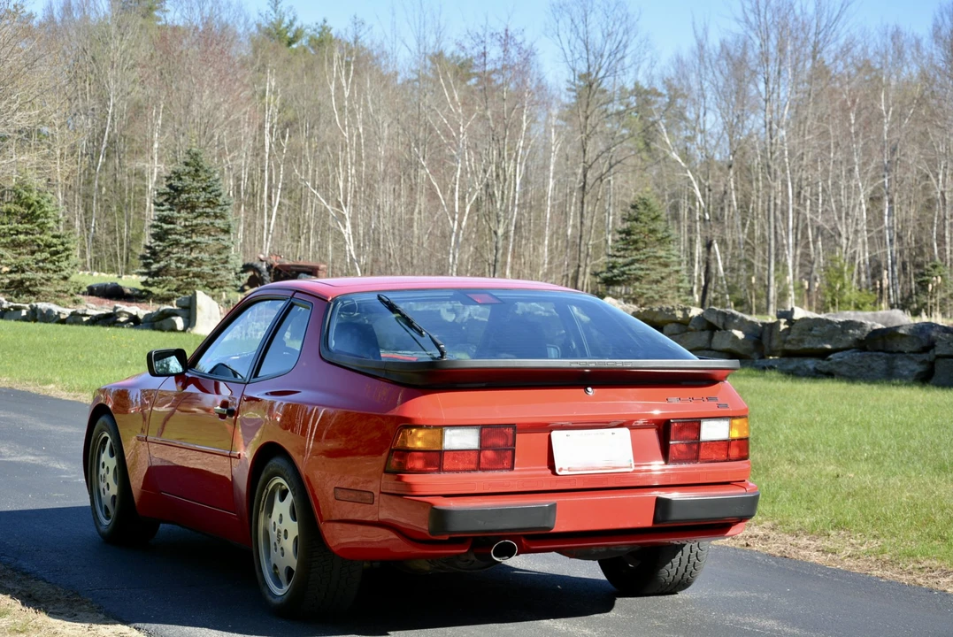 1989 Porsche 944 S2 - Image 26 of 31