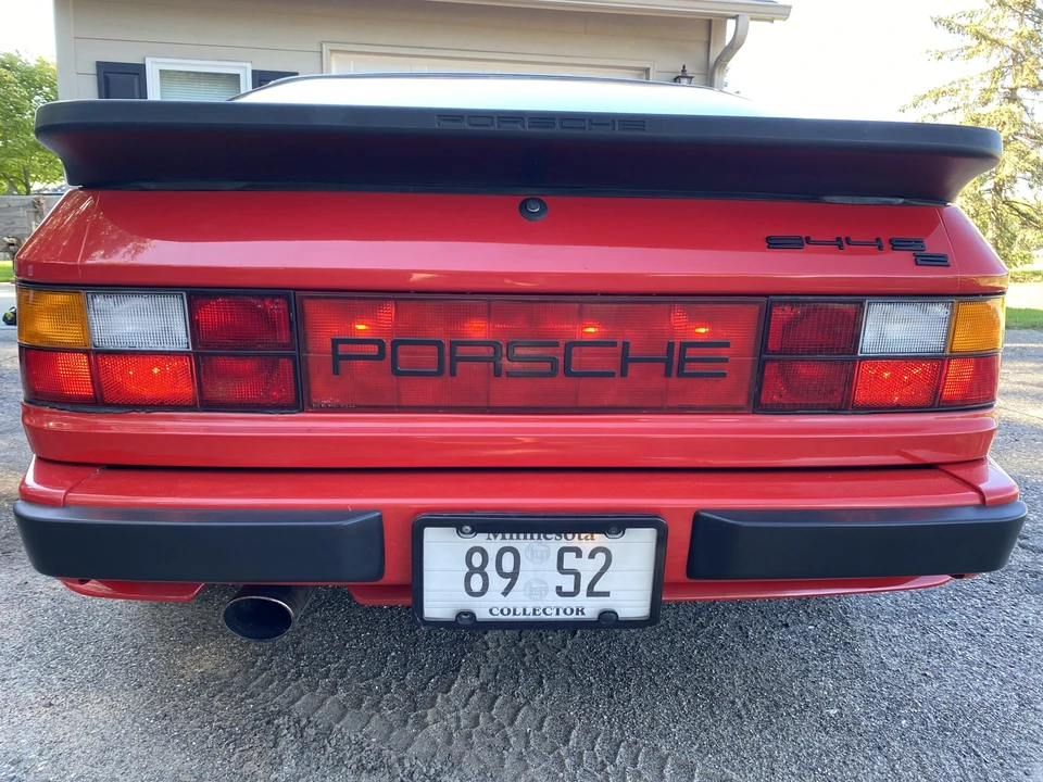 1989 Porsche 944 S2 - Image 20 of 31