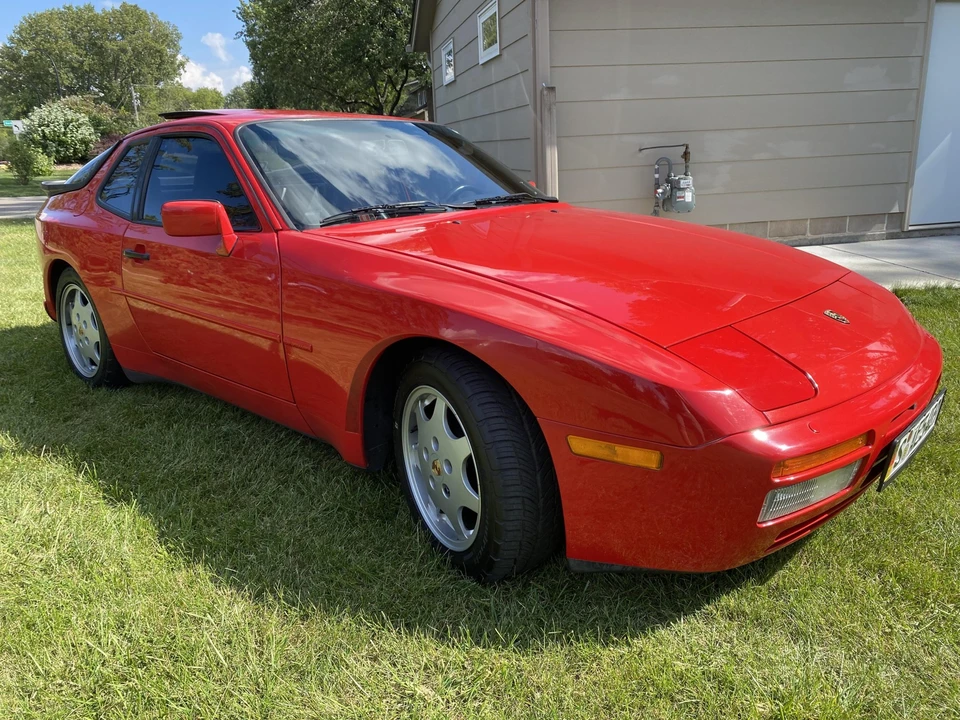1989 Porsche 944 S2 - Image 5 of 31