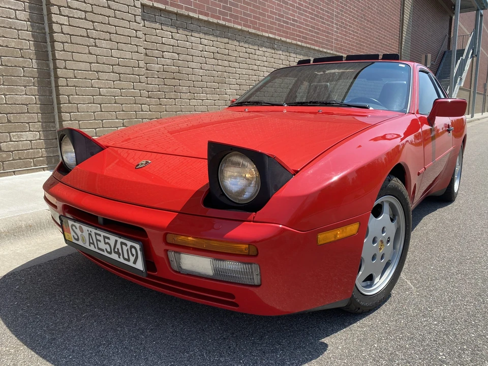 1989 Porsche 944 S2 - Image 11 of 31