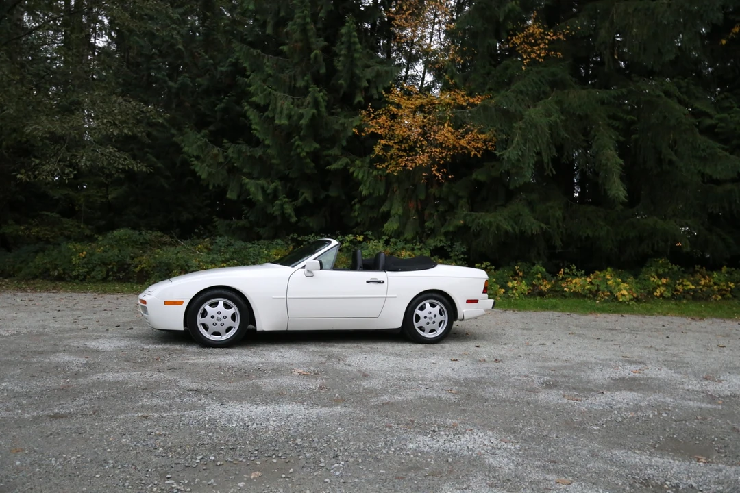 1989 Porsche 944 S2 - Image 17 of 31
