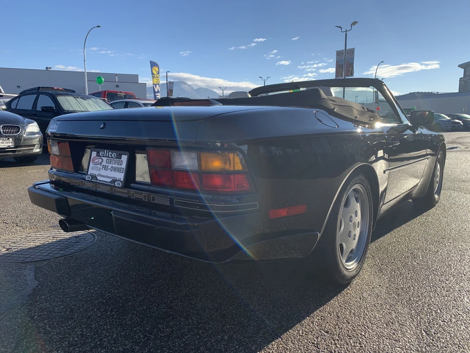 1989 Porsche 944 S2 - Image 12 of 31