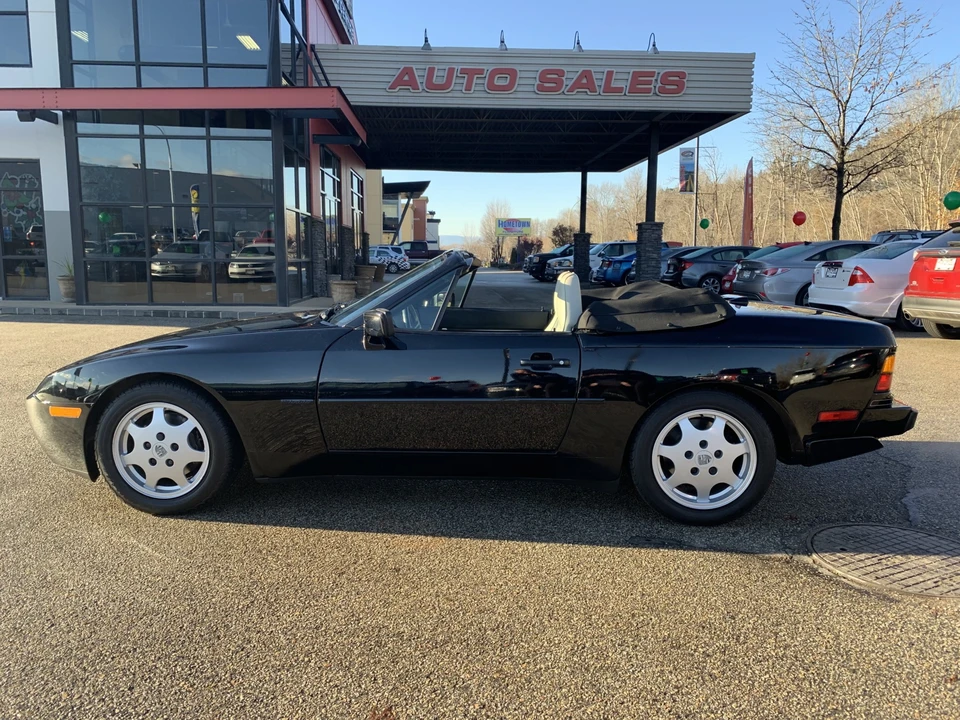 1989 Porsche 944 S2 - Image 6 of 31