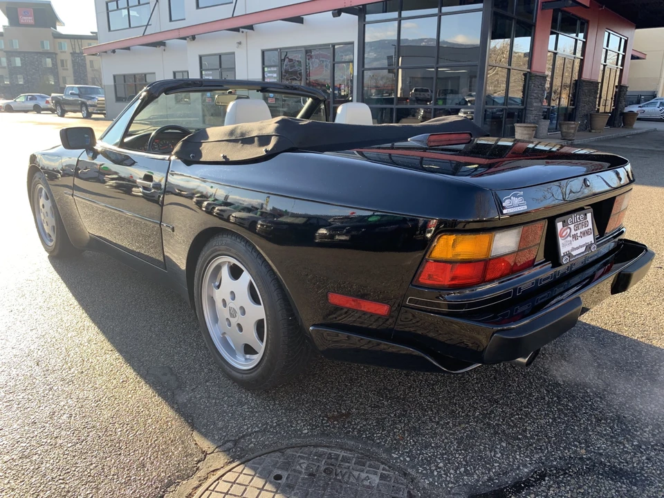 1989 Porsche 944 S2 - Image 7 of 31