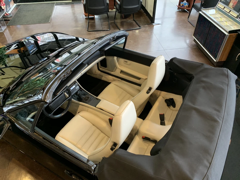 1989 Porsche 944 S2 - Image 29 of 31