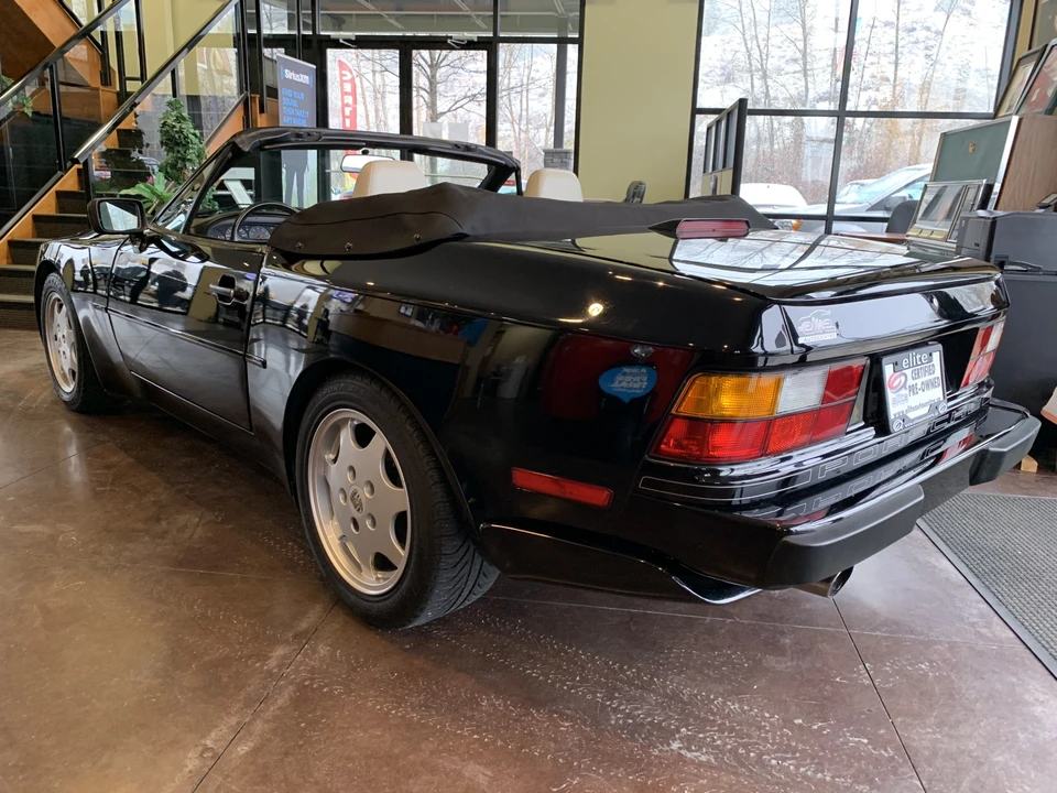1989 Porsche 944 S2 - Image 8 of 31