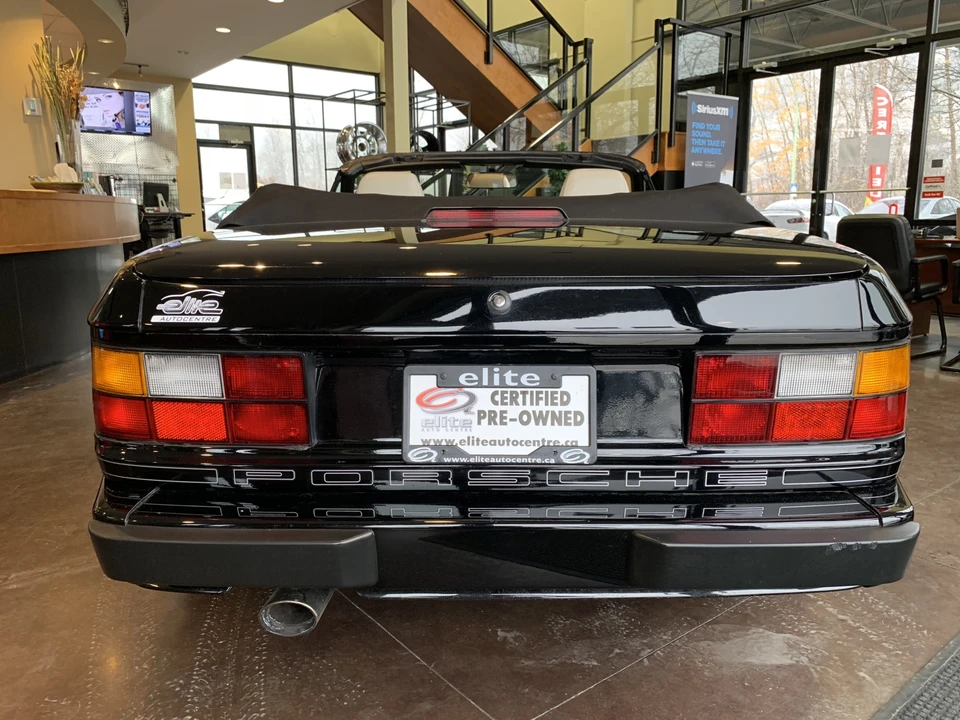 1989 Porsche 944 S2 - Image 9 of 31