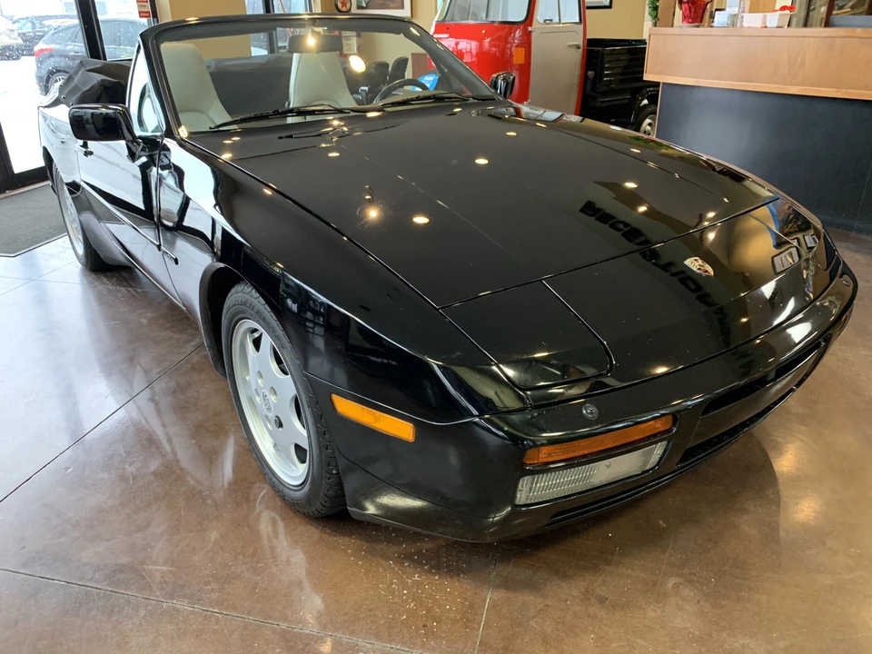 1989 Porsche 944 S2 - Image 16 of 31