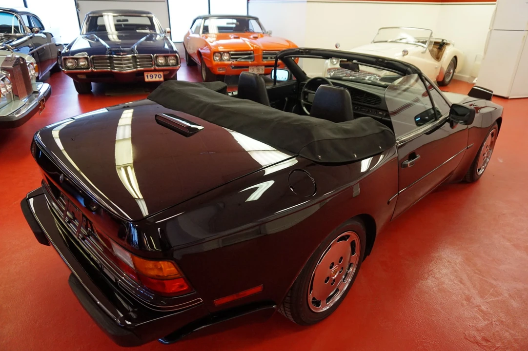 1989 Porsche 944 S2 - Image 10 of 31