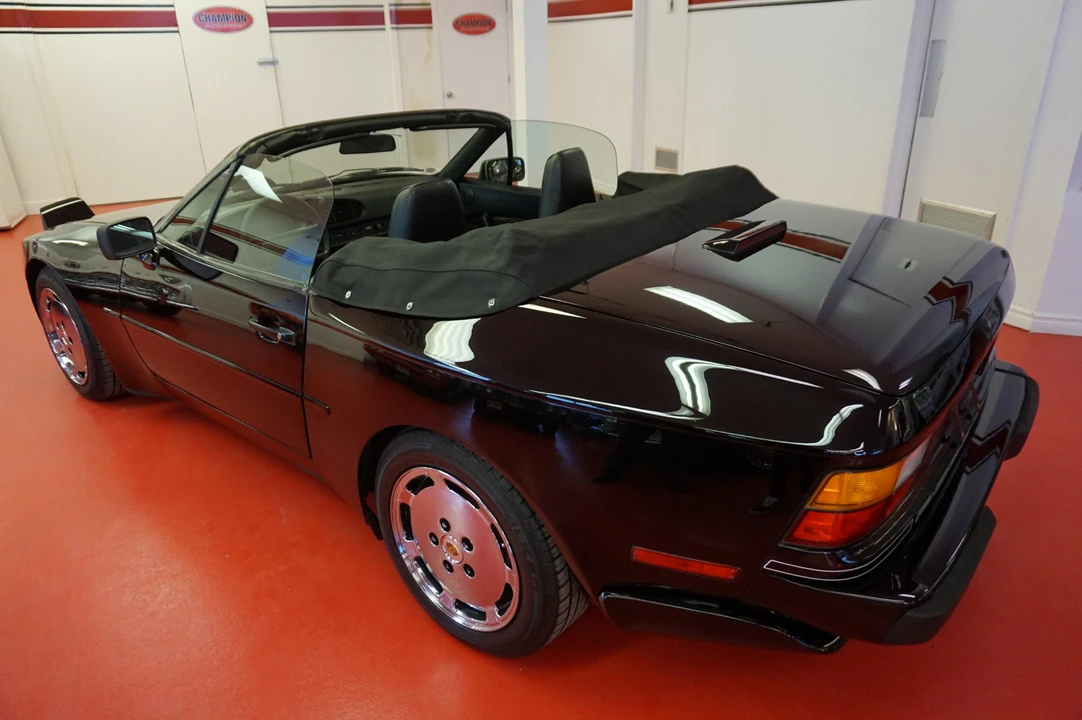 1989 Porsche 944 S2 - Image 5 of 31