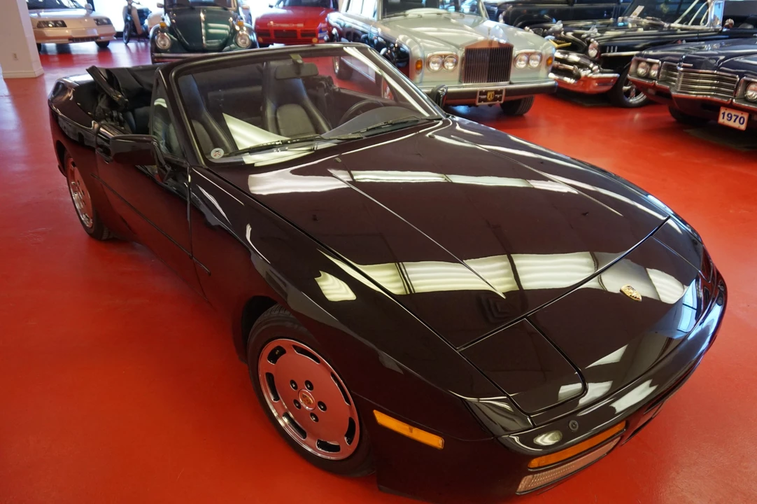 1989 Porsche 944 S2 - Image 14 of 31