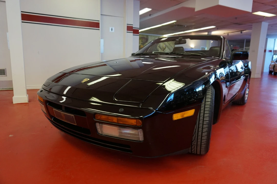 1989 Porsche 944 S2 - Image 17 of 31