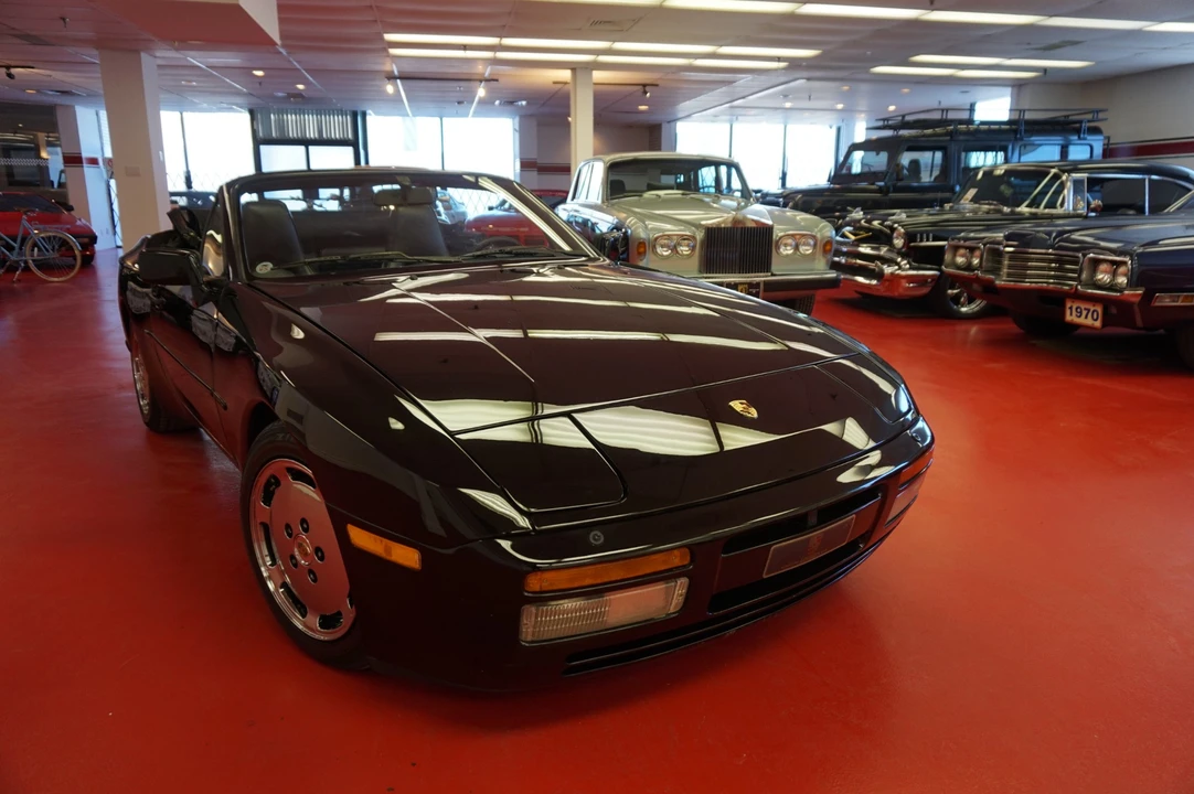 1989 Porsche 944 S2 - Image 13 of 31