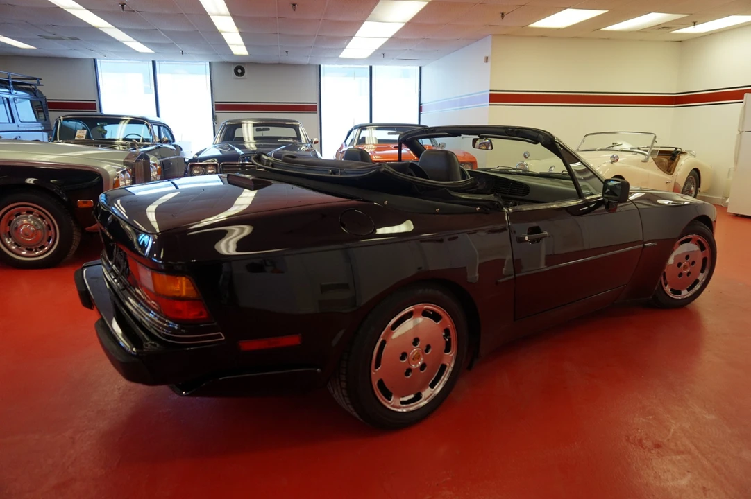 1989 Porsche 944 S2 - Image 11 of 31