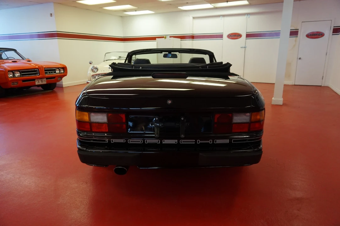 1989 Porsche 944 S2 - Image 8 of 31