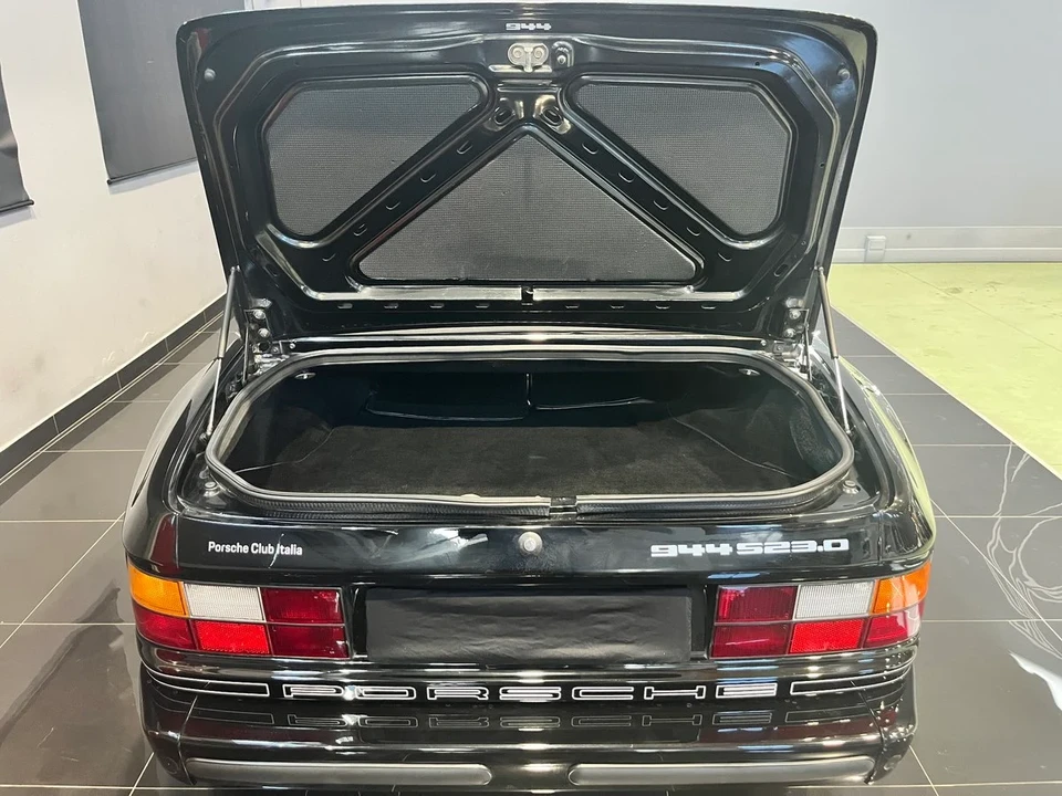 1989 Porsche 944 S2 - Image 27 of 31