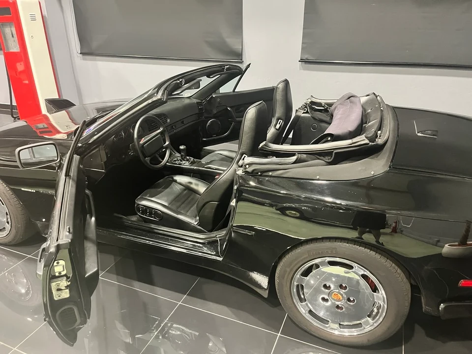 1989 Porsche 944 S2 - Image 14 of 31