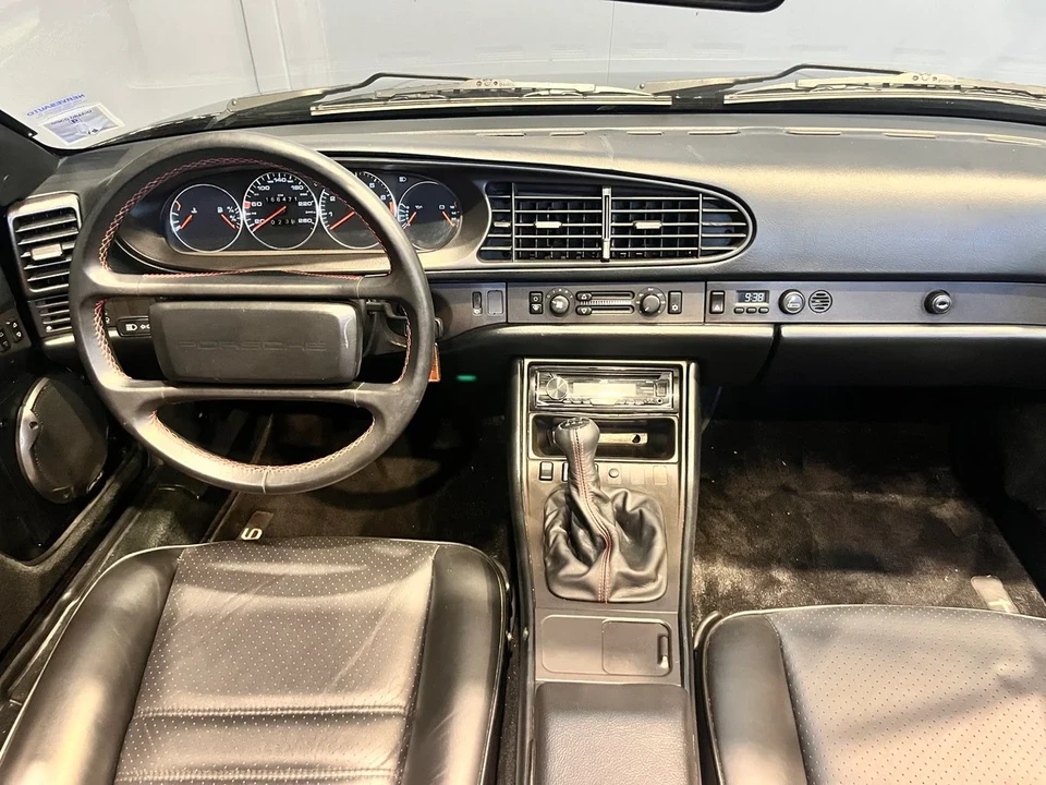 1989 Porsche 944 S2 - Image 12 of 31