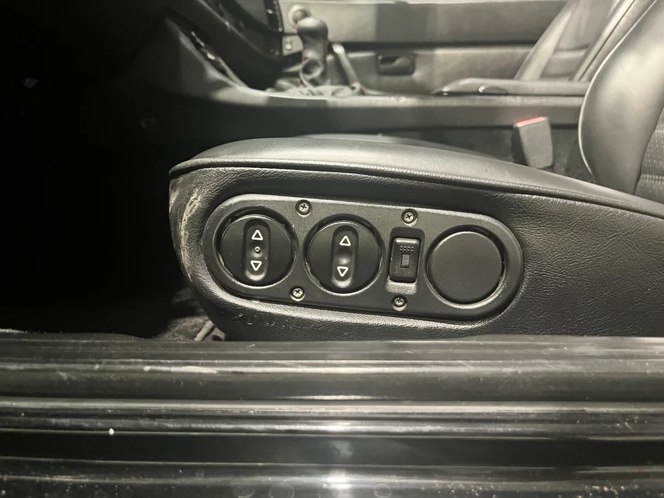 1989 Porsche 944 S2 - Image 17 of 31