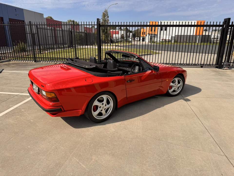 1989 Porsche 944 S2 - Image 16 of 31
