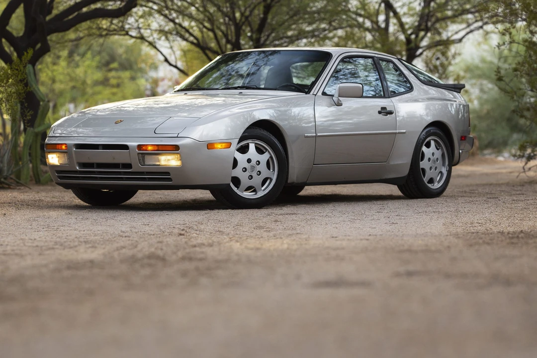 1989 Porsche 944 S2 - Image 11 of 31