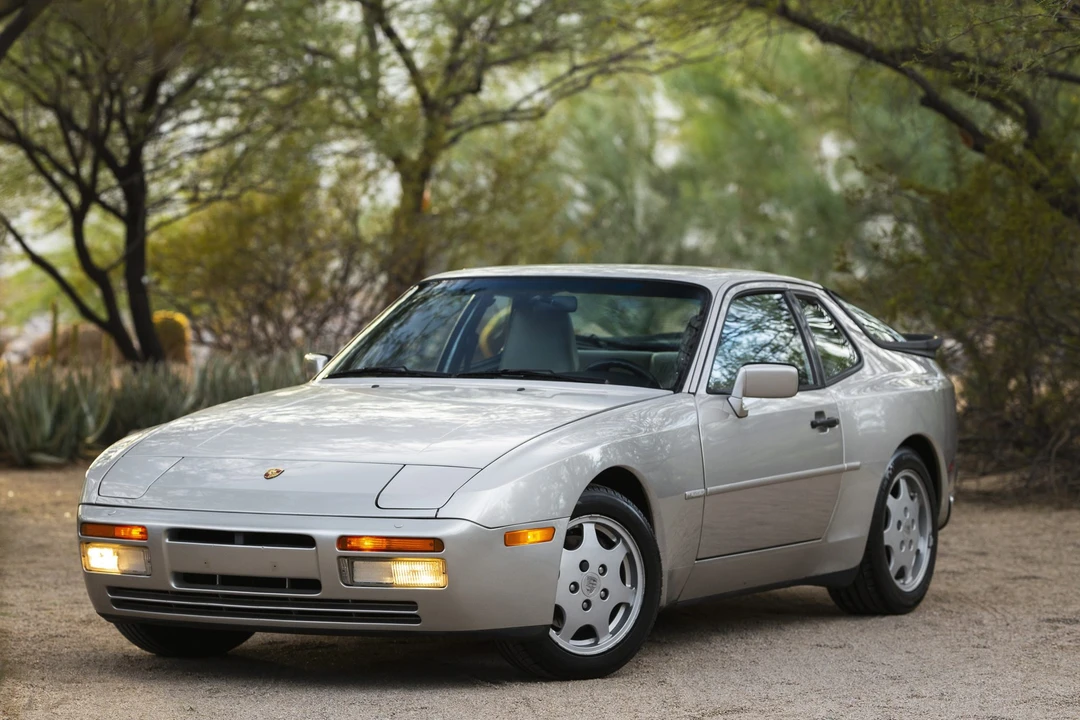 1989 Porsche 944 S2 - Image 13 of 31