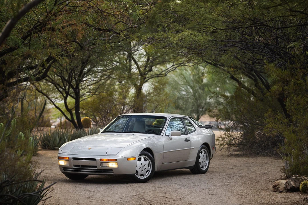 1989 Porsche 944 S2 - Image 8 of 31