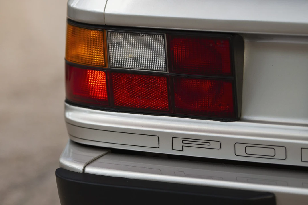 1989 Porsche 944 S2 - Image 29 of 31