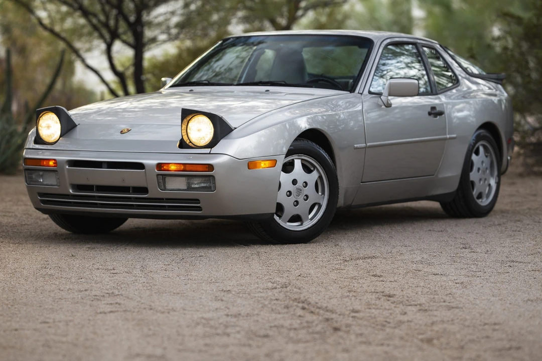 1989 Porsche 944 S2 - Image 12 of 31