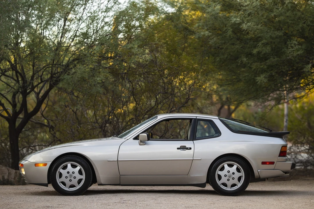 1989 Porsche 944 S2 - Image 15 of 31