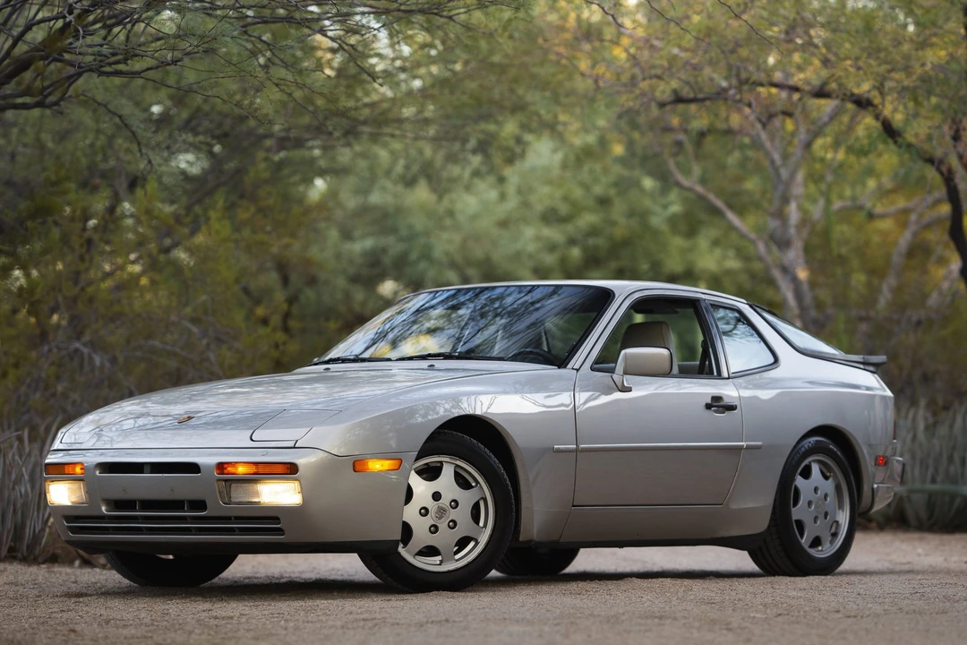 1989 Porsche 944 S2 - Image 14 of 31