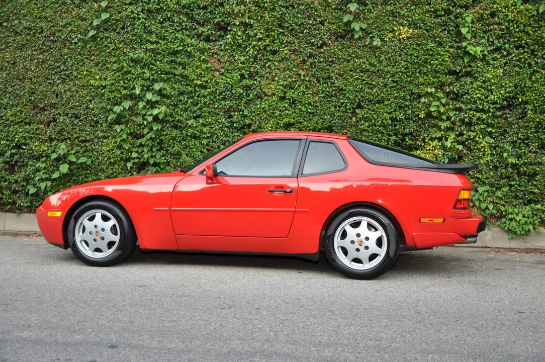 1989 Porsche 944 S2 - Image 16 of 31
