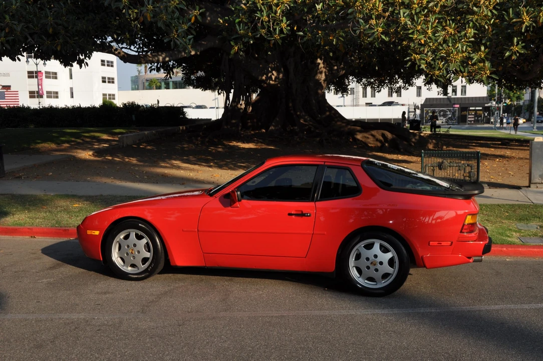 1989 Porsche 944 S2 - Image 18 of 31