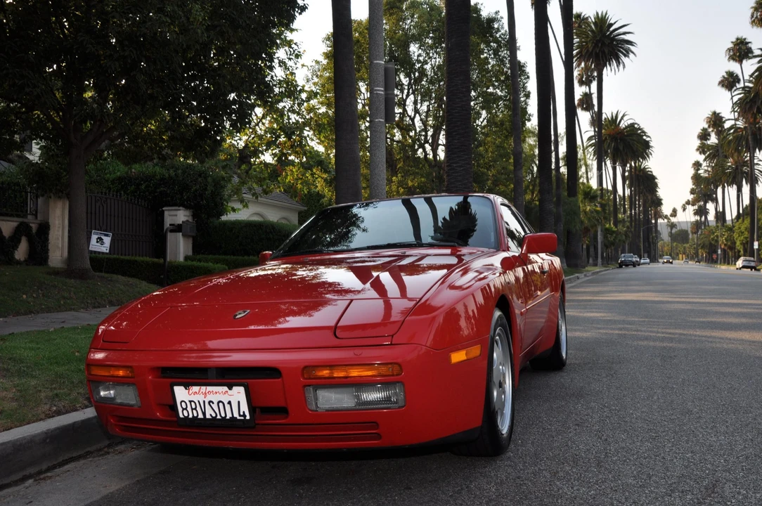1989 Porsche 944 S2 - Image 4 of 31