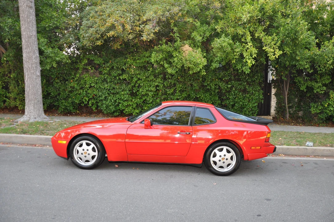 1989 Porsche 944 S2 - Image 19 of 31