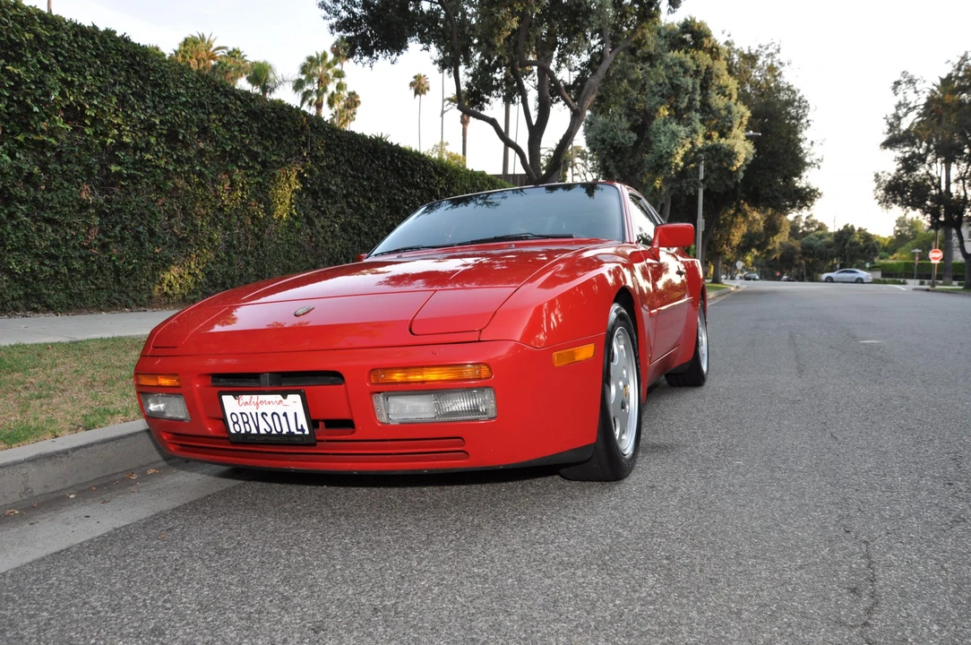 1989 Porsche 944 S2 - Image 6 of 31