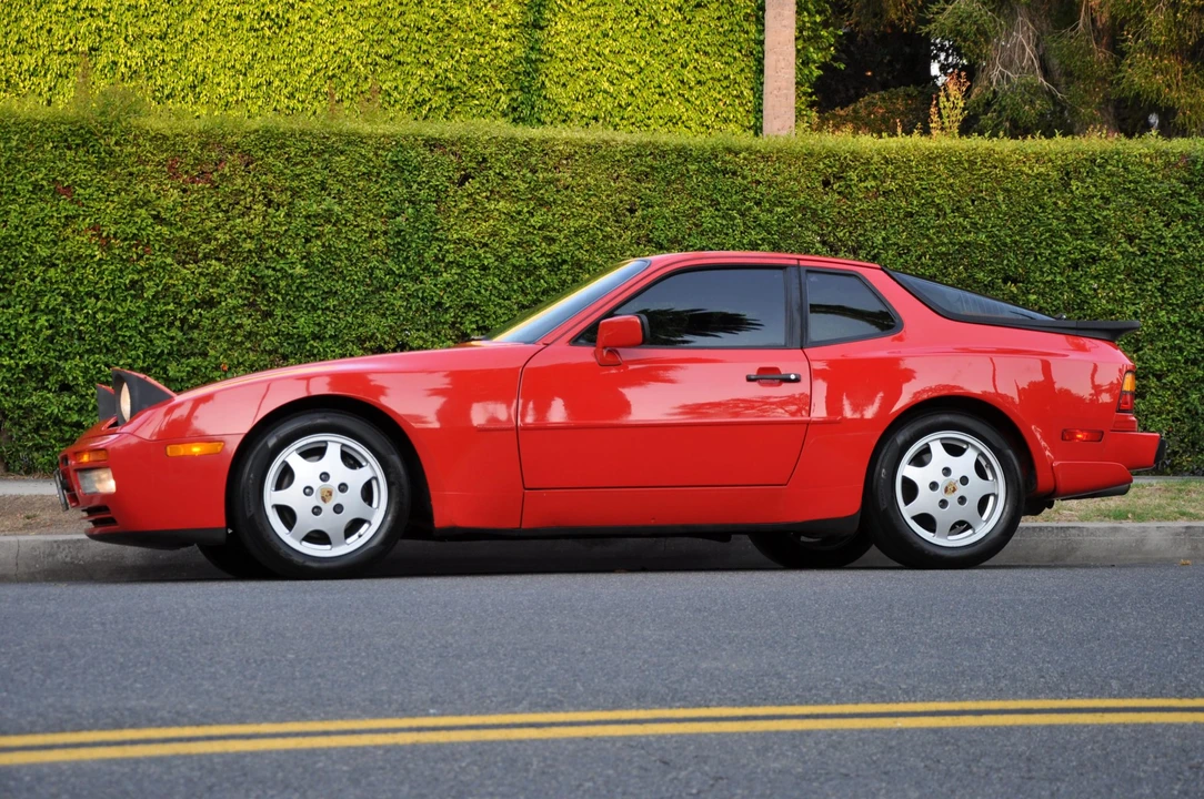 1989 Porsche 944 S2 - Image 26 of 31