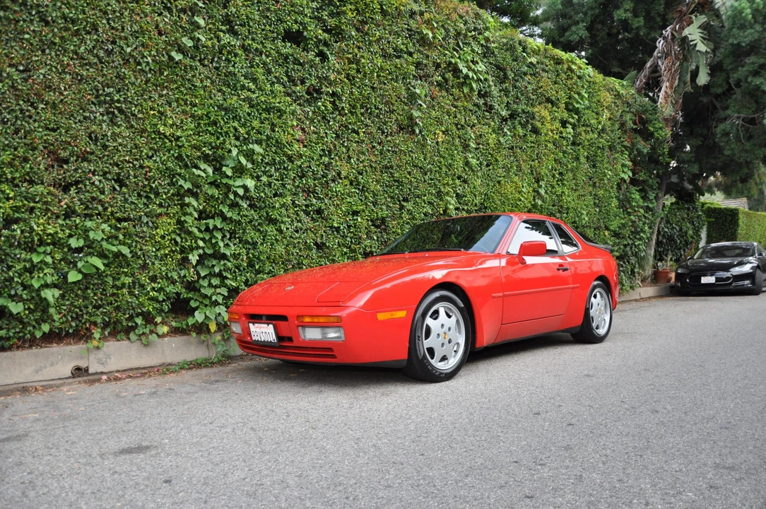 1989 Porsche 944 S2 - Image 9 of 31