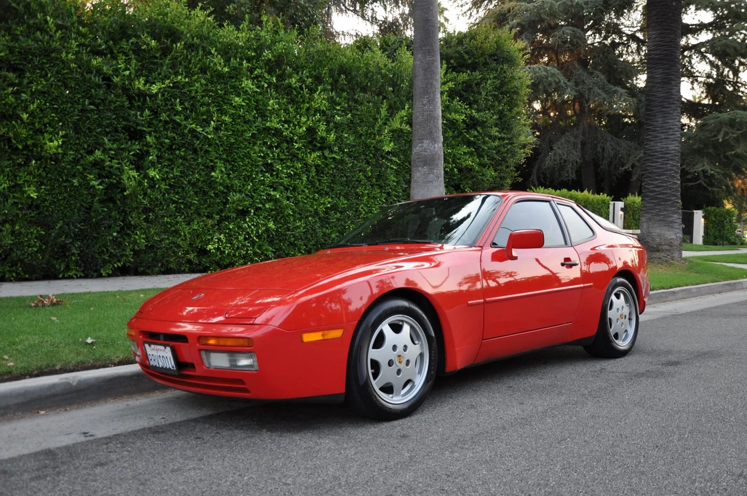 1989 Porsche 944 S2 - Image 10 of 31