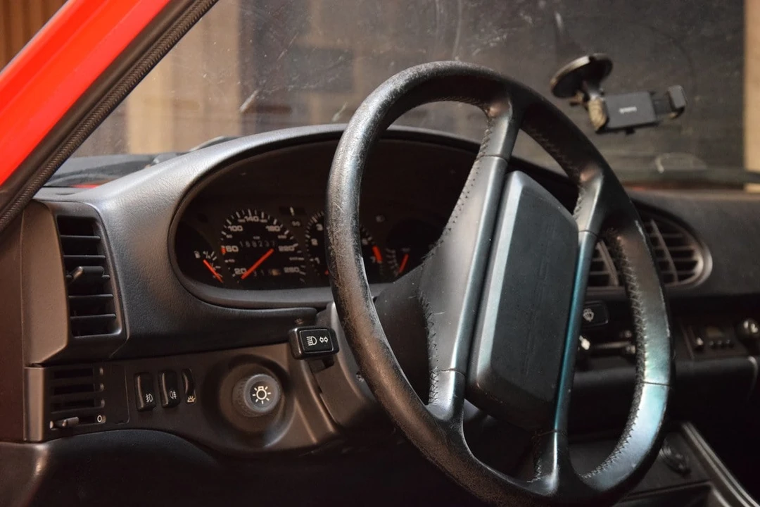 1989 Porsche 944 S2 - Image 22 of 30