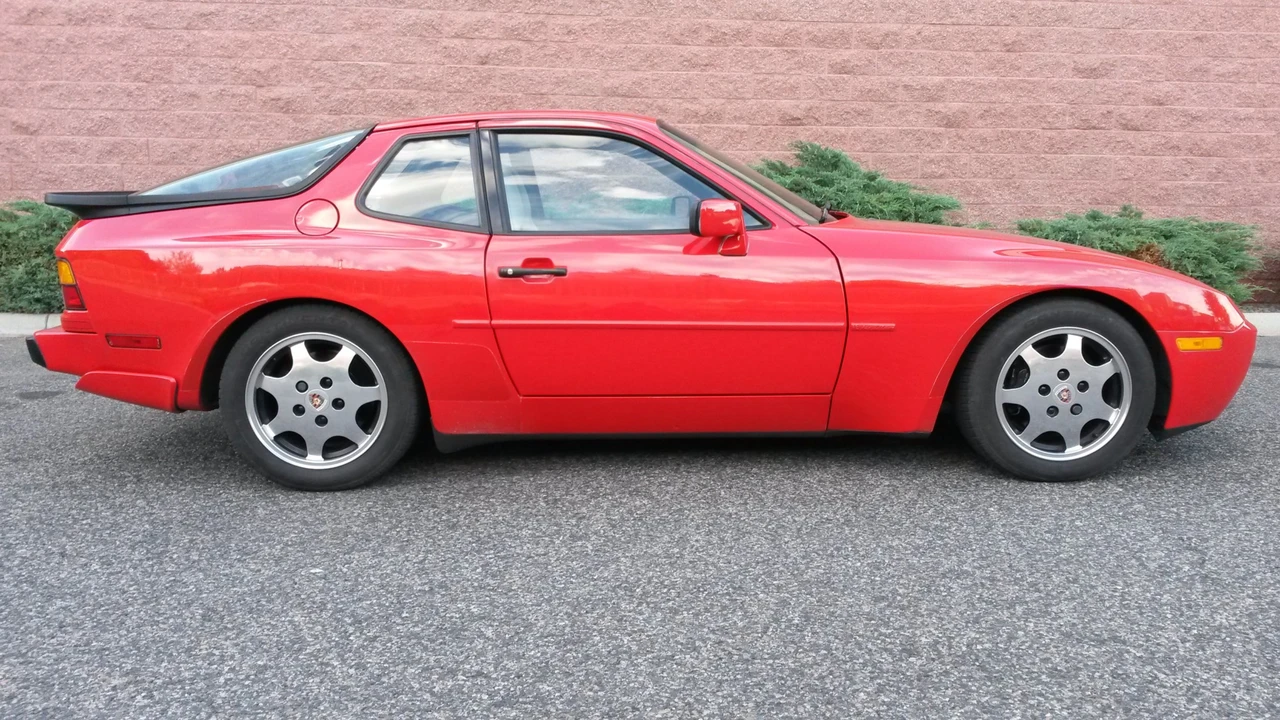 1989 Porsche 944 S2 - Image 7 of 31