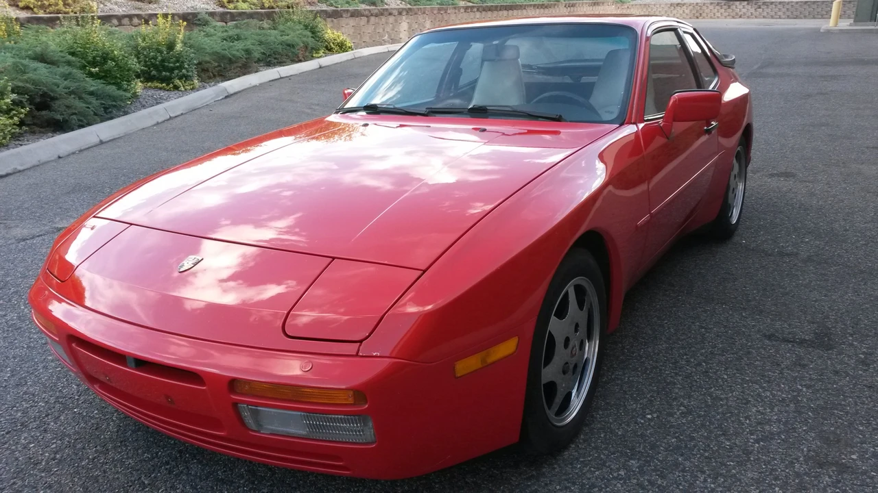 1989 Porsche 944 S2 - Image 9 of 31
