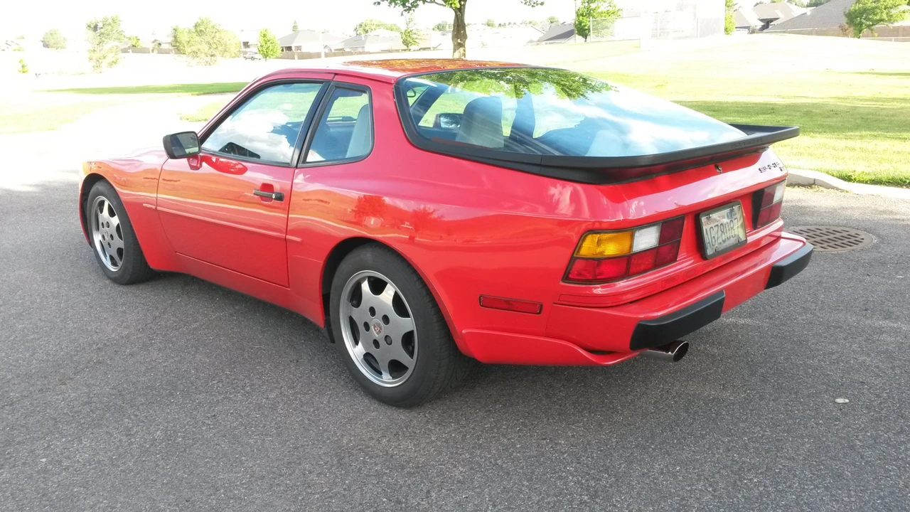 1989 Porsche 944 S2 - Image 16 of 31