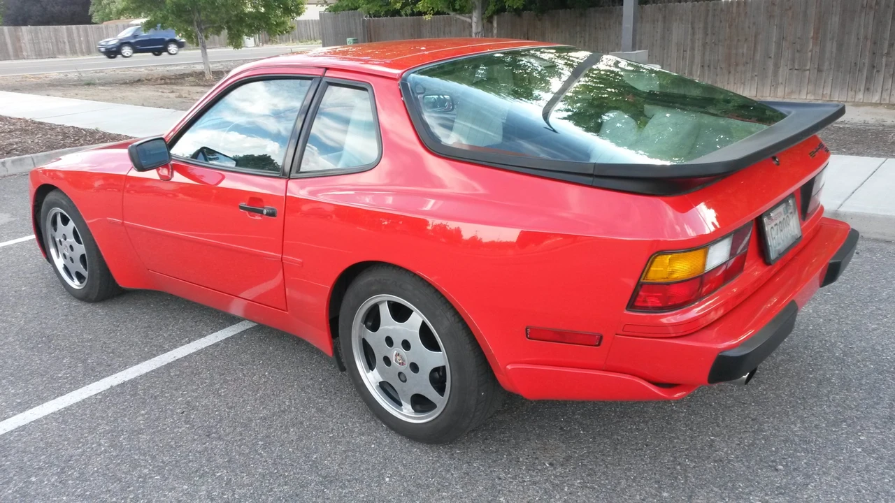 1989 Porsche 944 S2 - Image 25 of 31